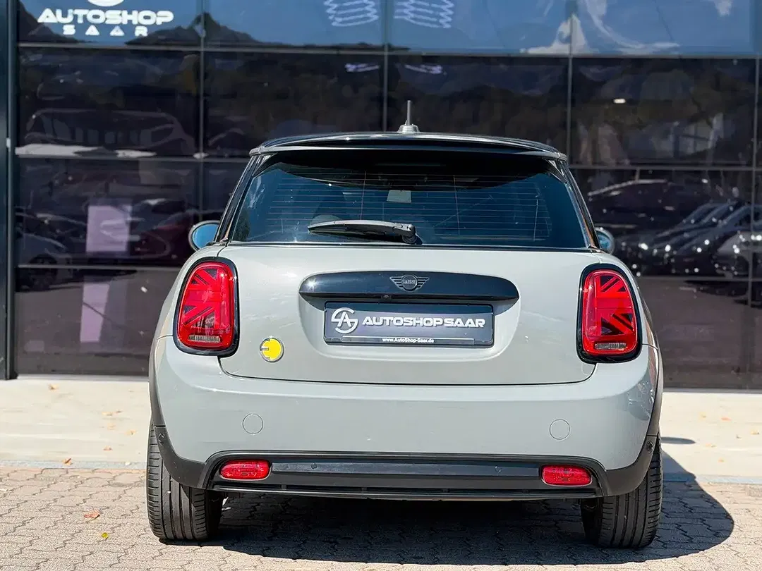 MINI Cooper SE - Thumbnail 11