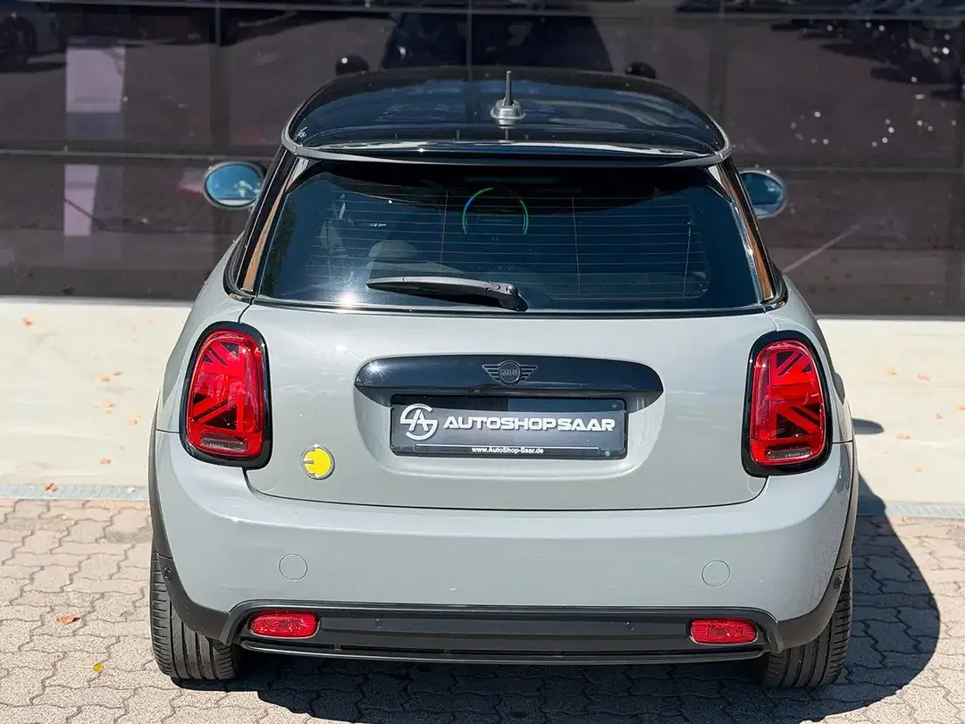 MINI Cooper SE - Thumbnail 12