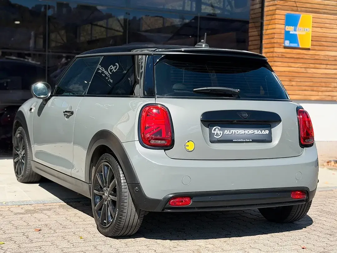MINI Cooper SE - Thumbnail 9