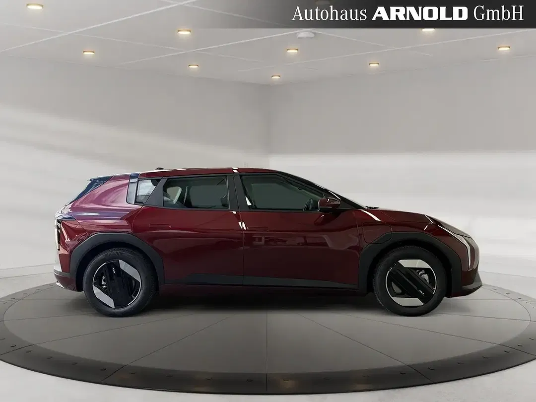 Kia EV4 - Thumbnail 5