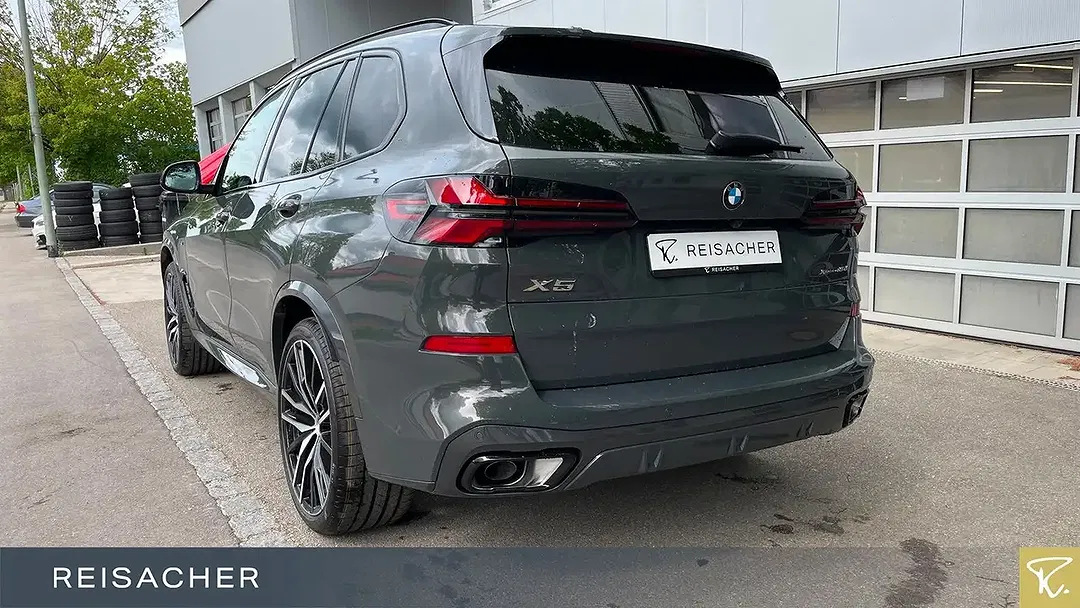 BMW X5 - Thumbnail 2