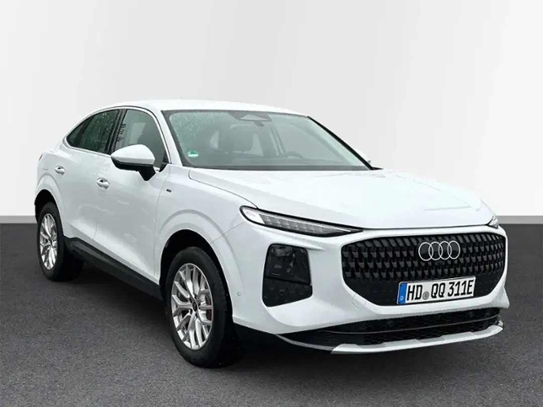 Audi Q3 - Thumbnail 3