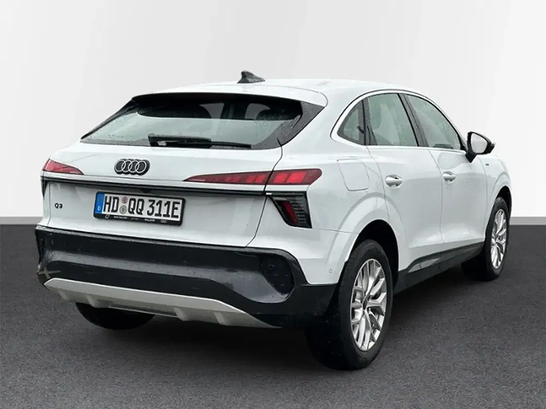 Audi Q3 - Thumbnail 5