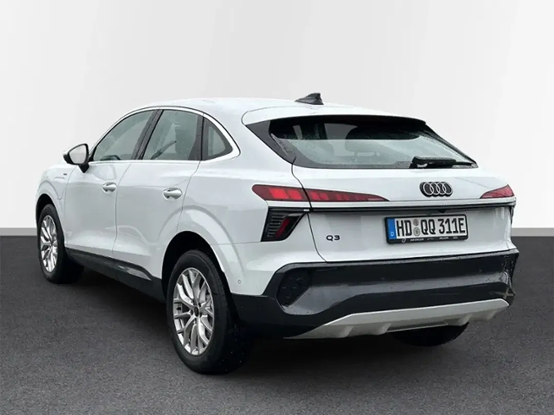 Audi Q3 - Thumbnail 6