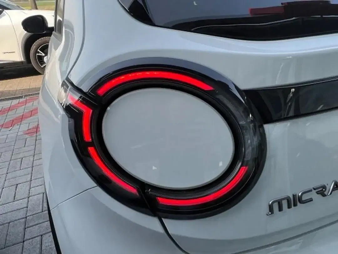 Nissan Micra - Thumbnail 7