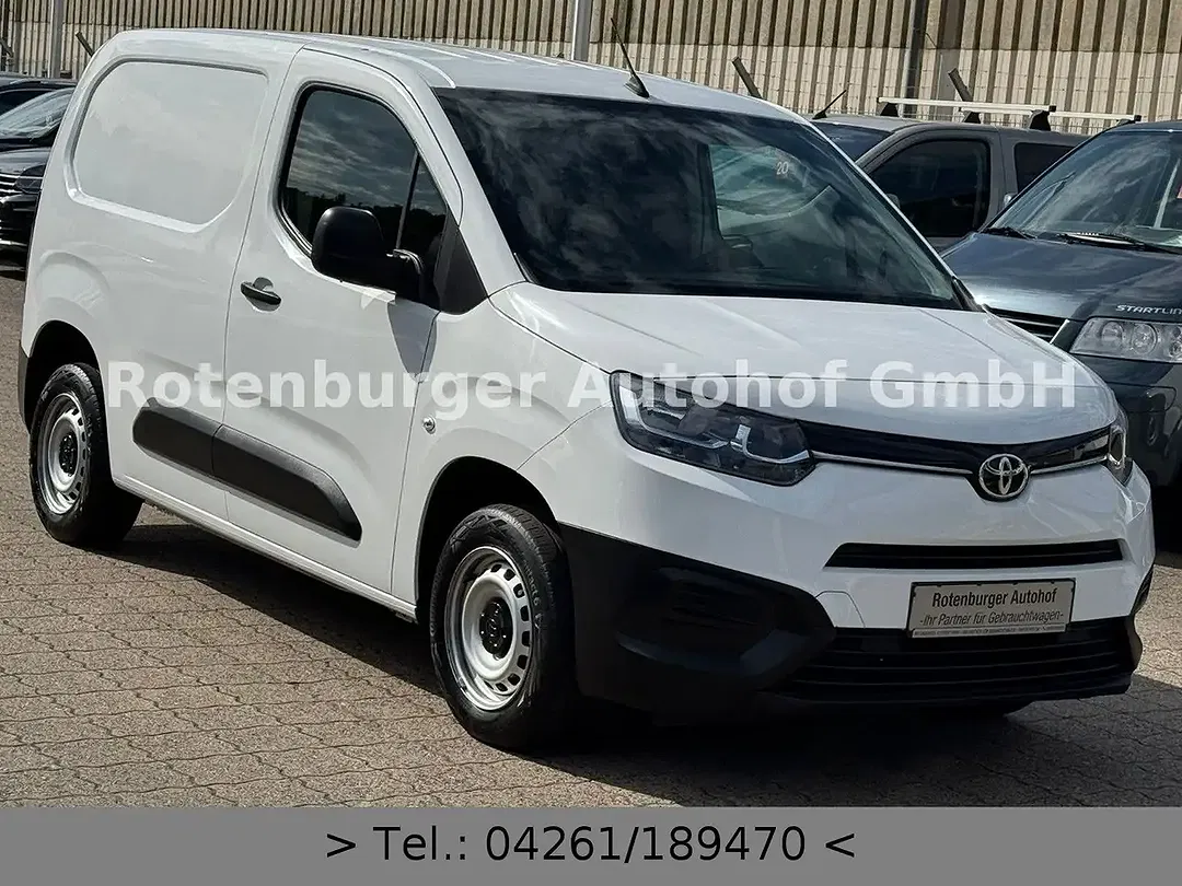 Toyota Proace City - Thumbnail 3