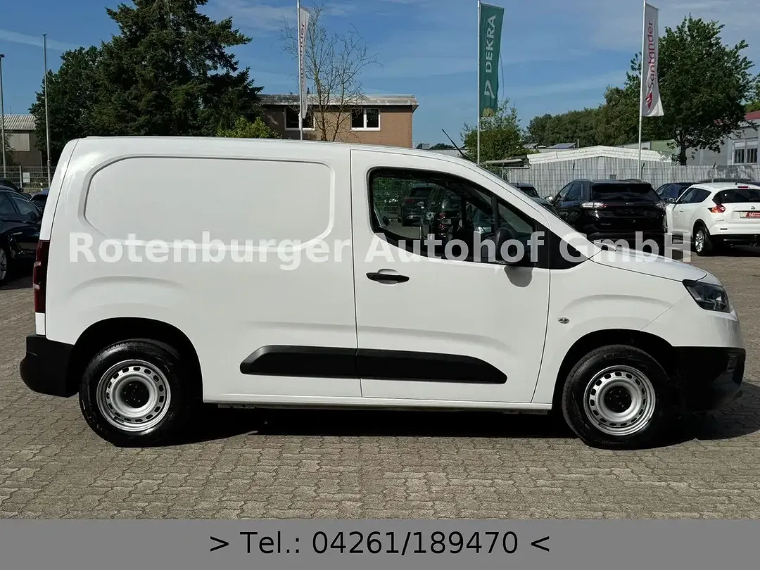 Toyota Proace City - Thumbnail 4