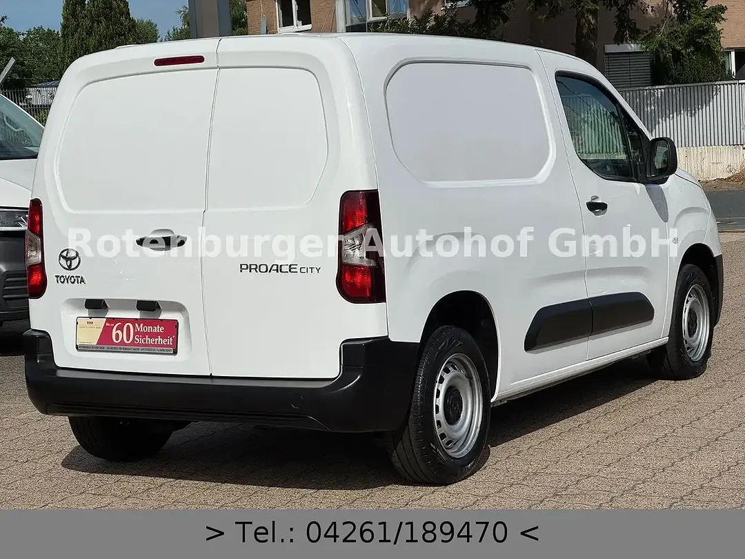 Toyota Proace City - Thumbnail 5