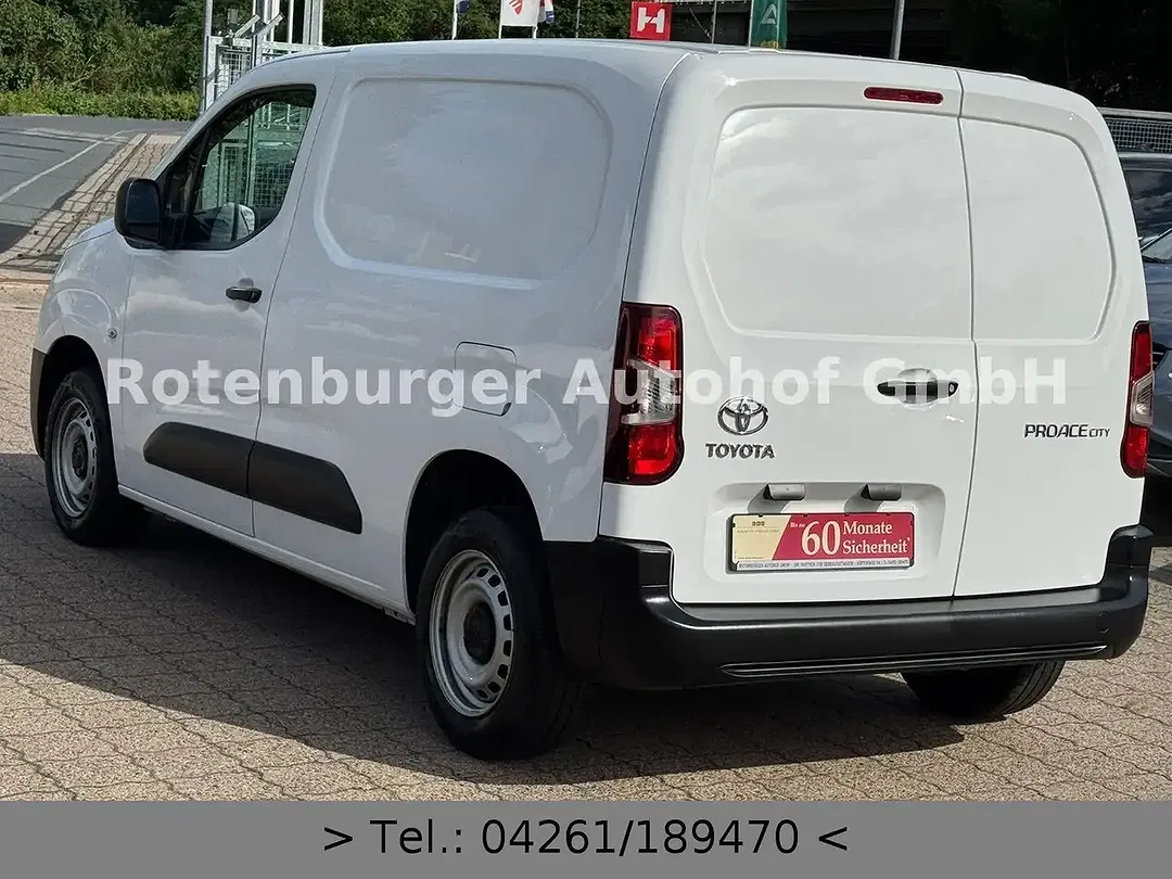 Toyota Proace City - Thumbnail 6