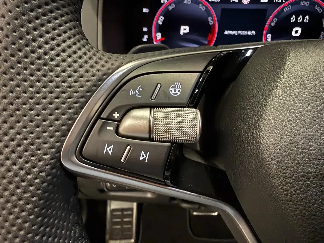 Skoda Karoq - Thumbnail 13