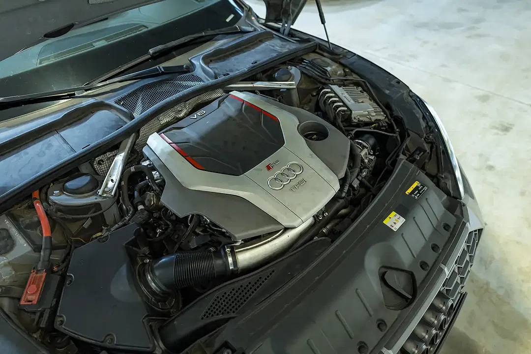 Audi RS5 - Thumbnail 18