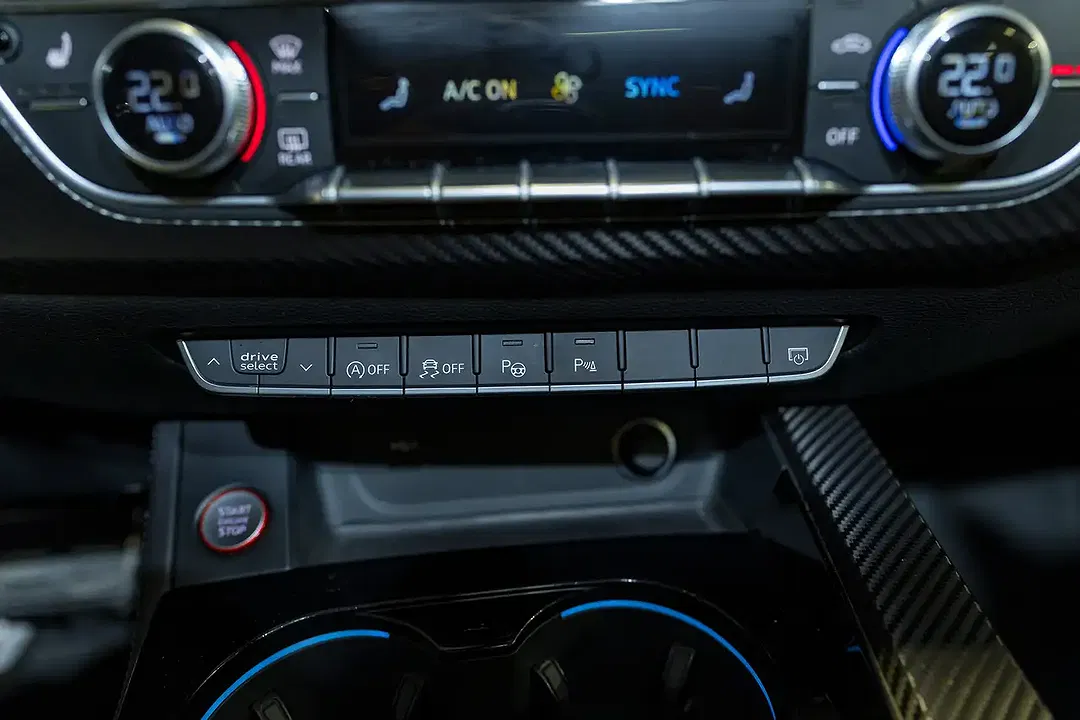 Audi RS5 - Thumbnail 44