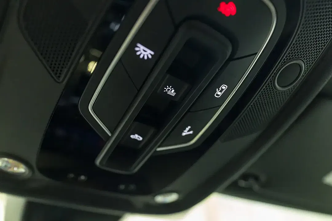 Audi RS5 - Thumbnail 48