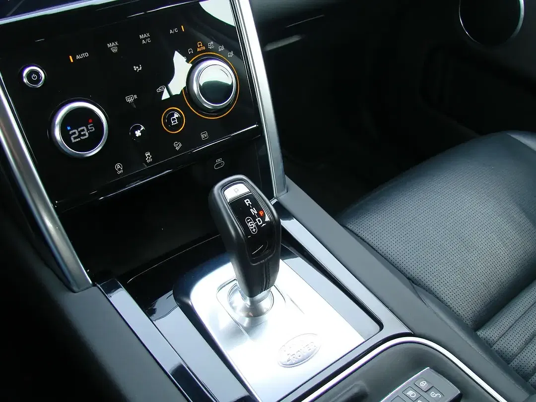 Land Rover Discovery Sport - Thumbnail 11