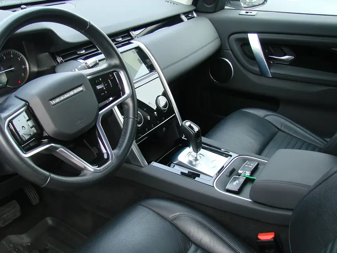 Land Rover Discovery Sport - Thumbnail 13