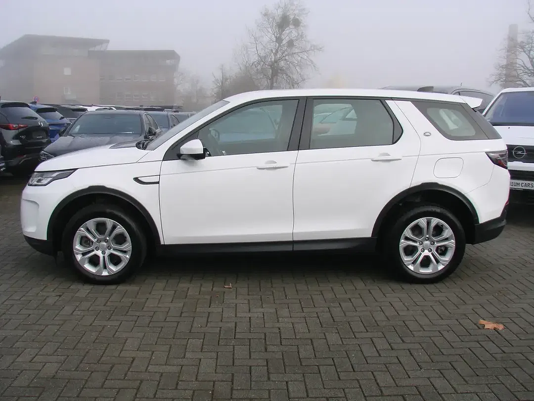 Land Rover Discovery Sport - Thumbnail 5