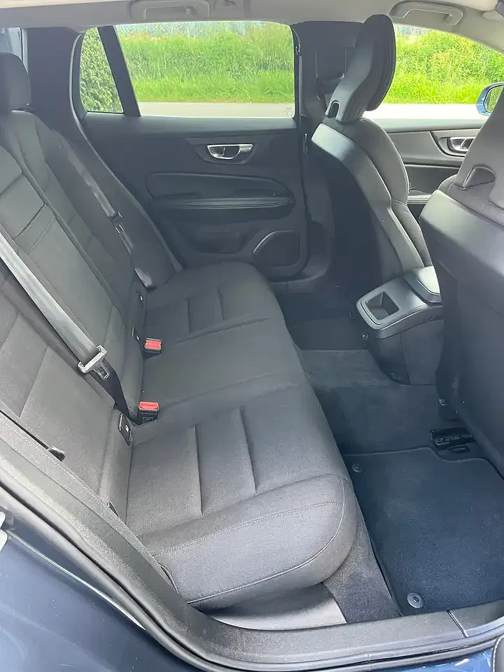 Volvo V60 - Thumbnail 10