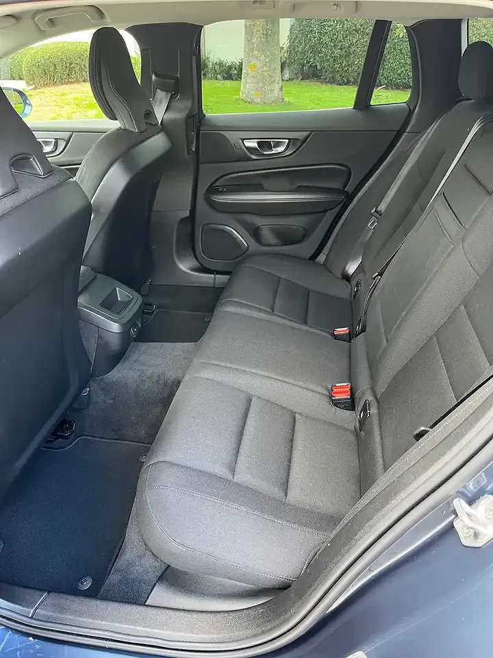 Volvo V60 - Thumbnail 14