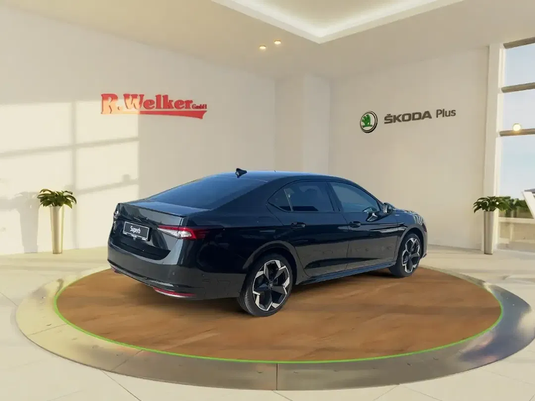 Skoda Superb - Thumbnail 4