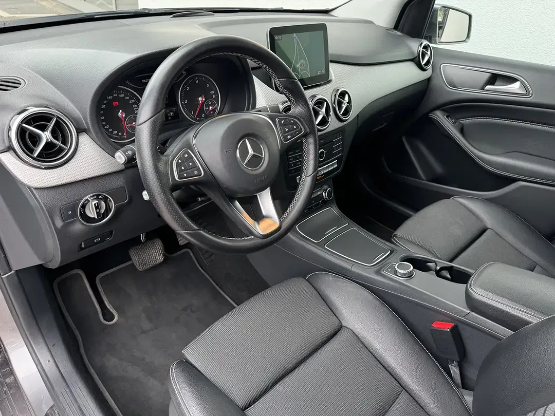 Mercedes-Benz B 200 - Thumbnail 8