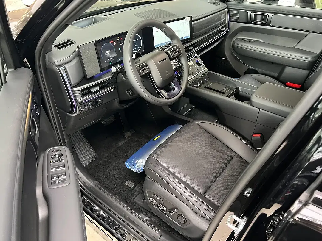 Hyundai SANTA FE - Thumbnail 12