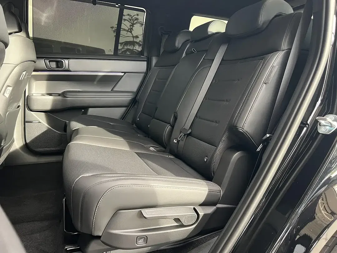Hyundai SANTA FE - Thumbnail 15