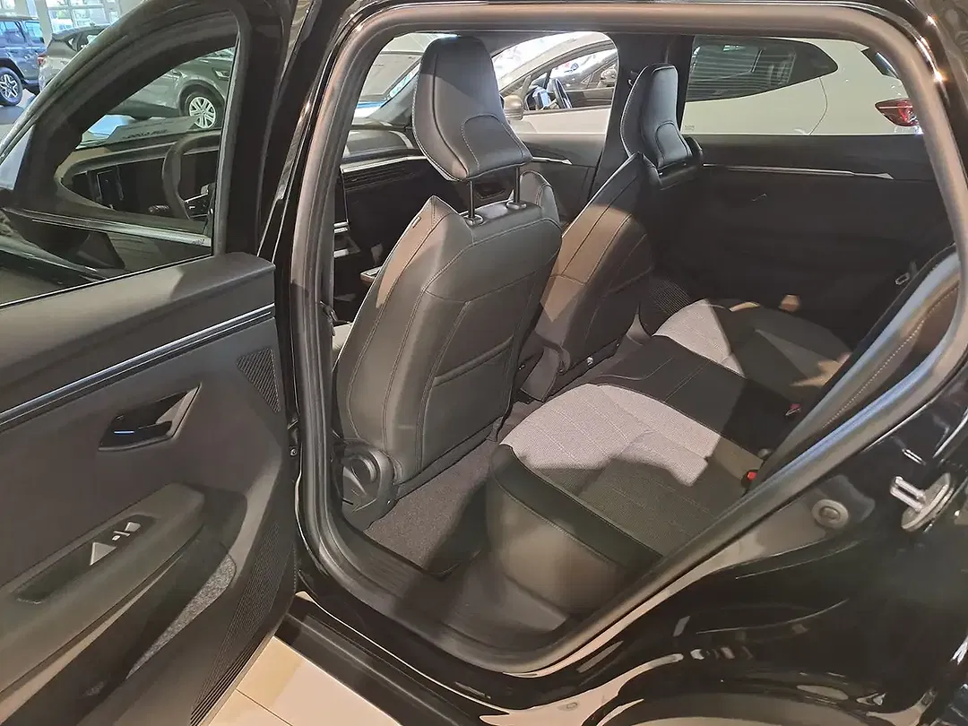Mitsubishi Eclipse Cross - Thumbnail 10