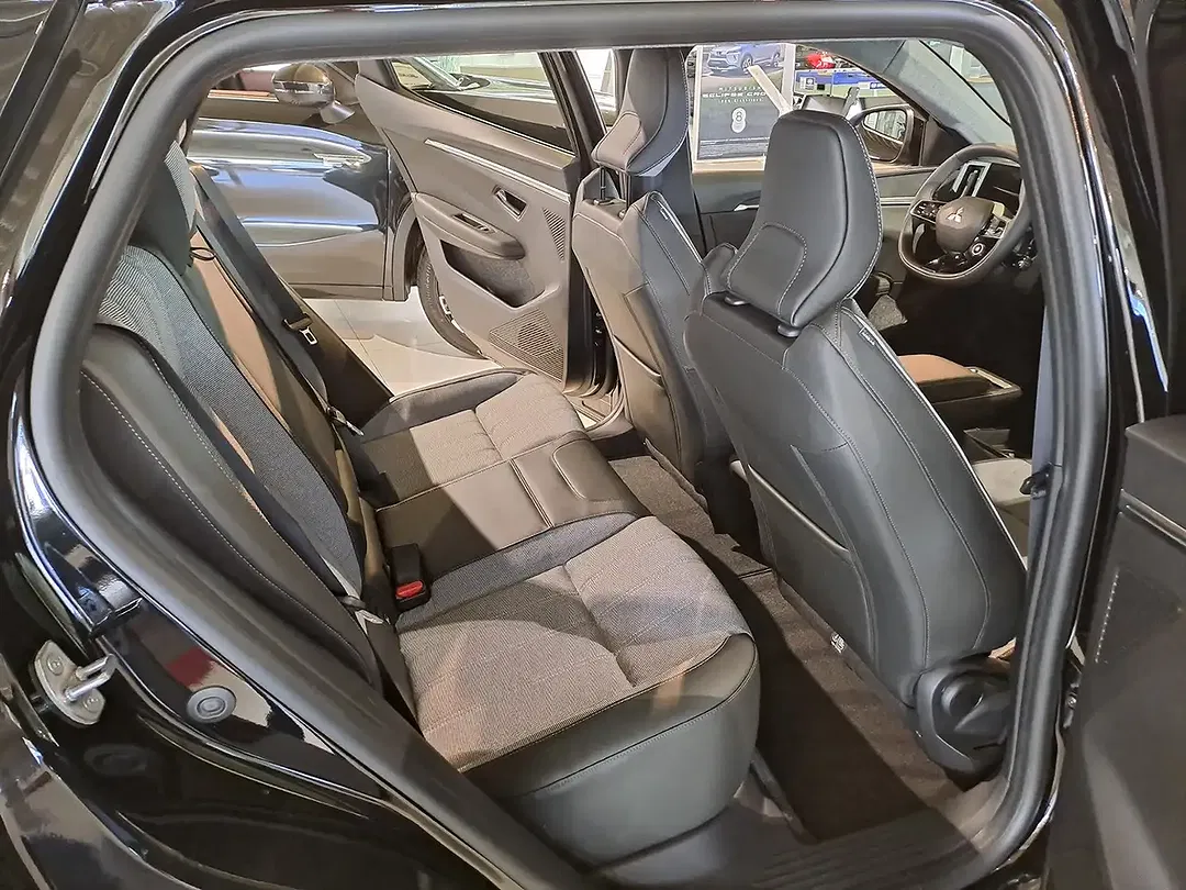 Mitsubishi Eclipse Cross - Thumbnail 11