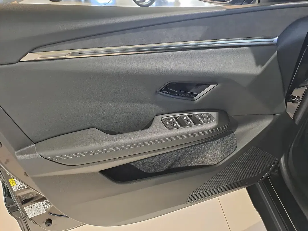 Mitsubishi Eclipse Cross - Thumbnail 13