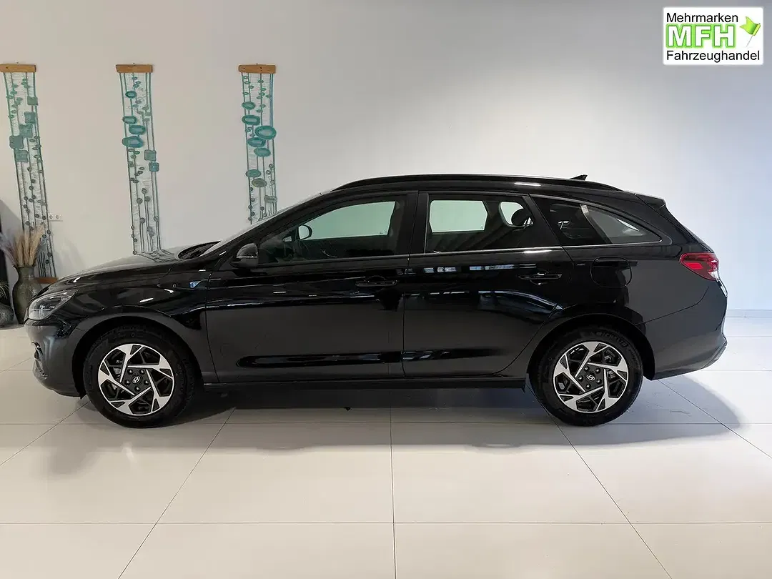 Hyundai i30 - Thumbnail 3