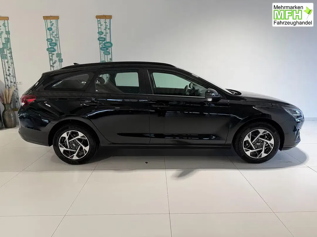 Hyundai i30 - Thumbnail 4