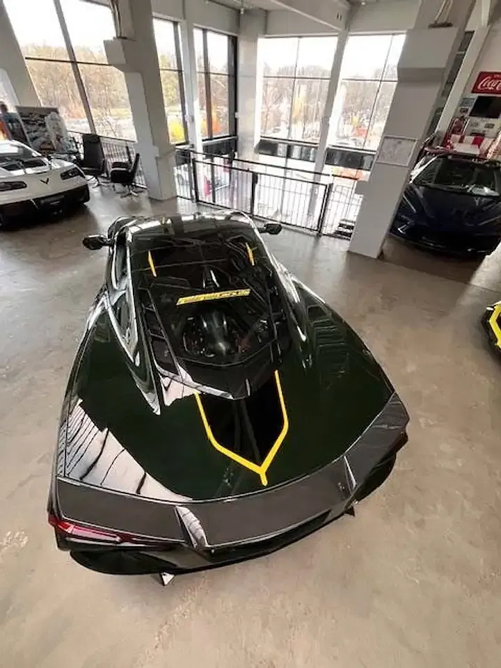 Corvette C8 - Thumbnail 7