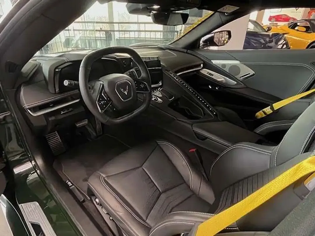 Corvette C8 - Thumbnail 8
