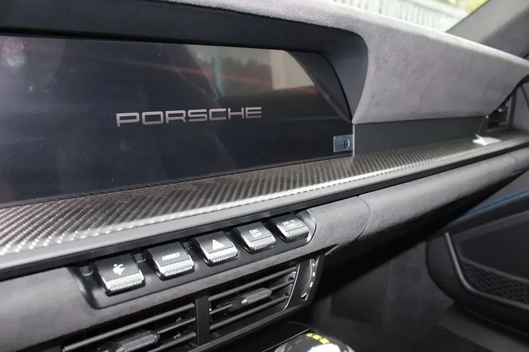 Porsche 992 - Thumbnail 13