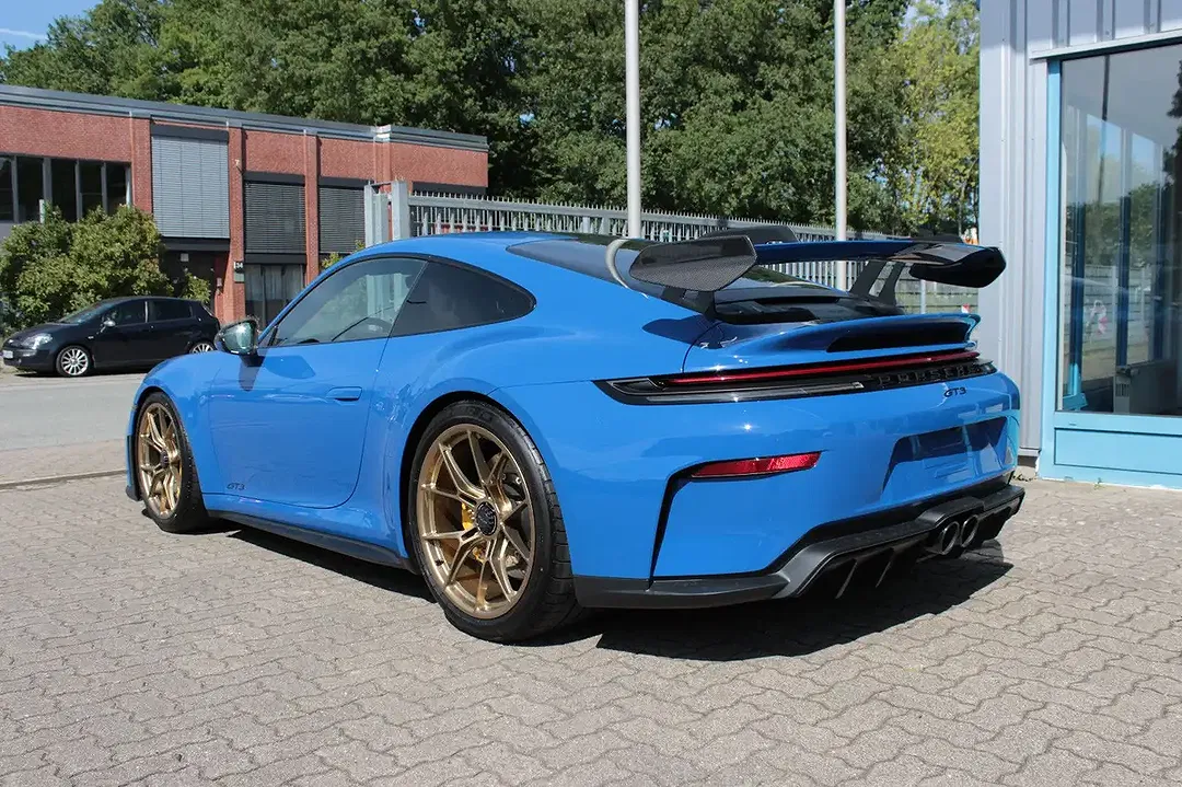 Porsche 992 - Thumbnail 4