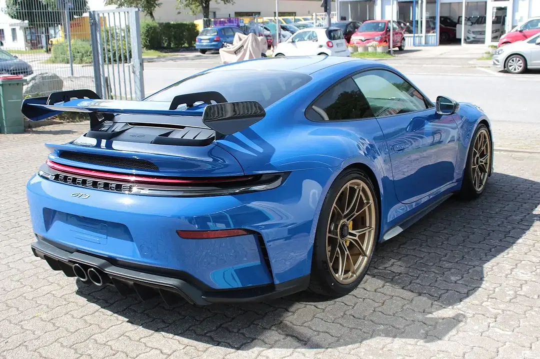 Porsche 992 - Thumbnail 6