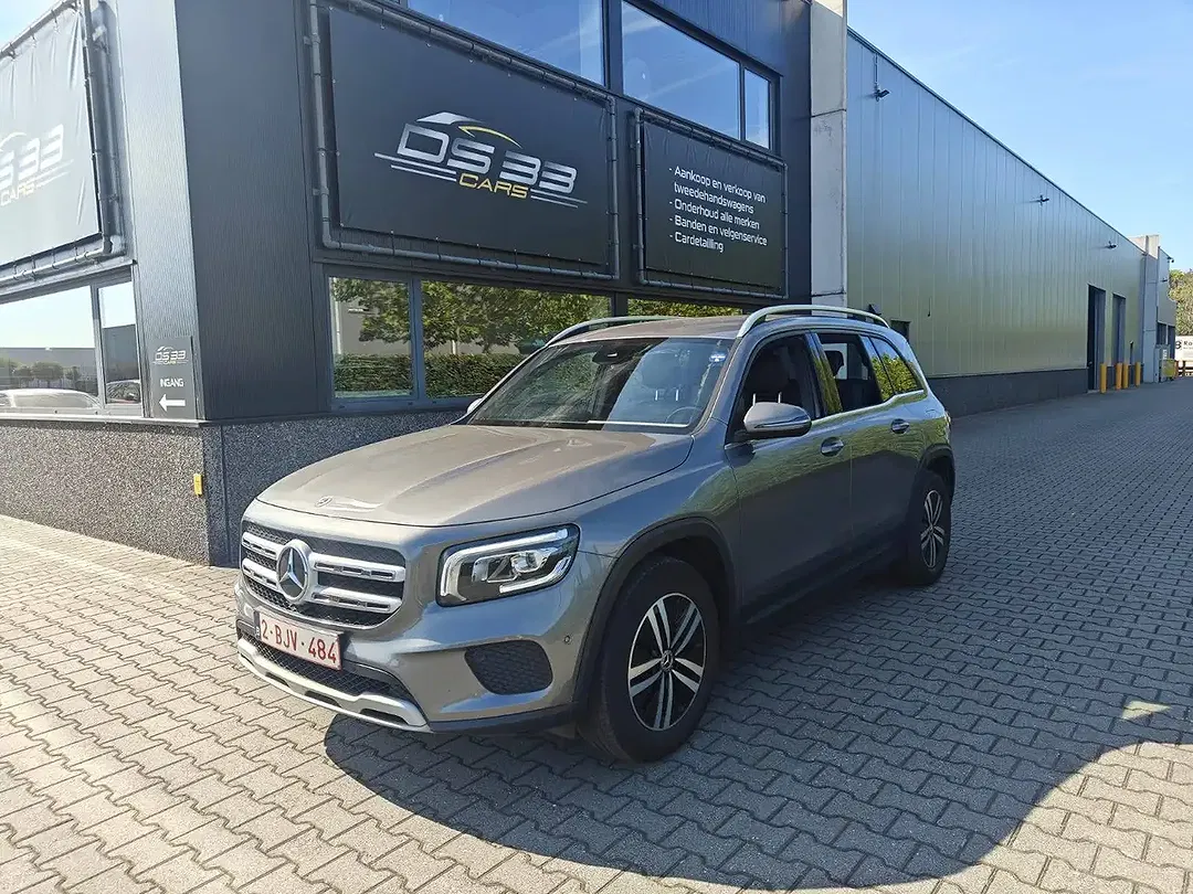 Mercedes-Benz GLB 180