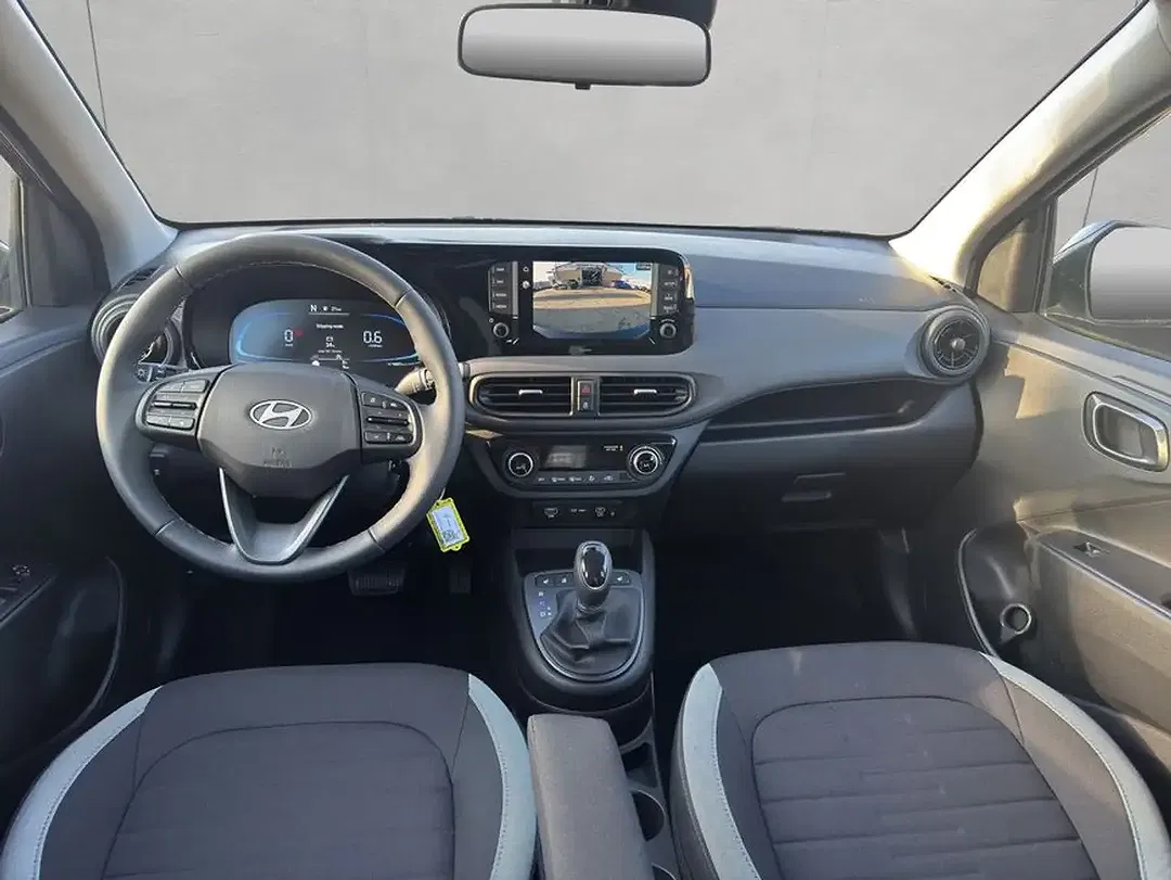 Hyundai i10 - Thumbnail 9