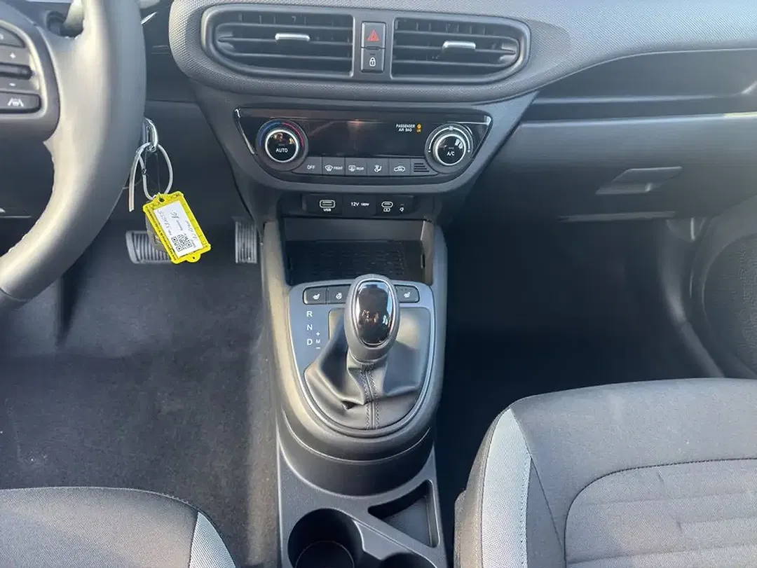 Hyundai i10 - Thumbnail 10