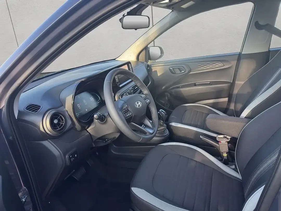 Hyundai i10 - Thumbnail 6