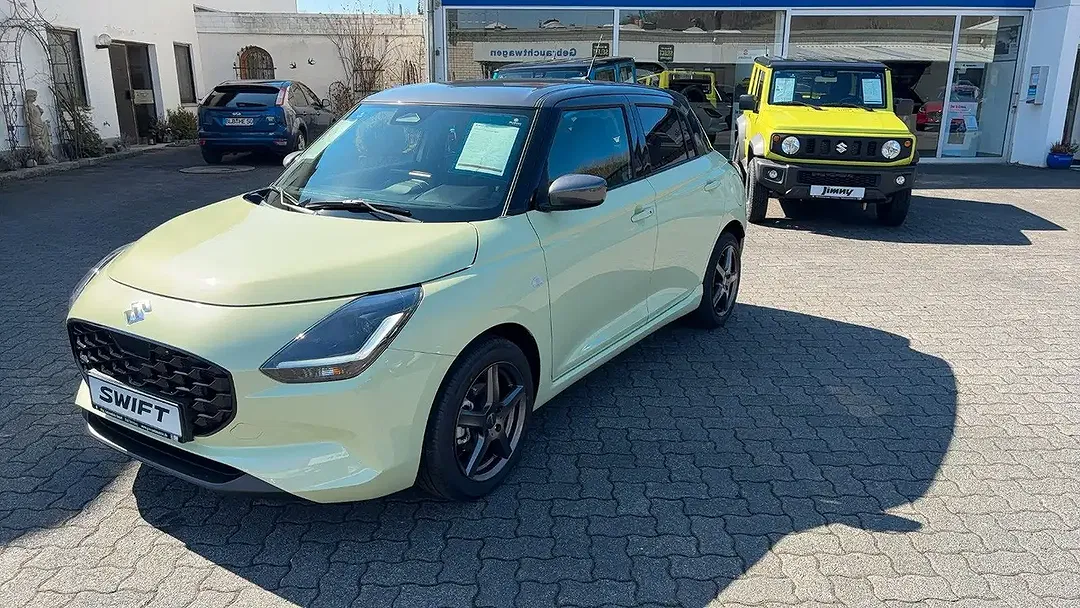 Suzuki Swift - Thumbnail 2