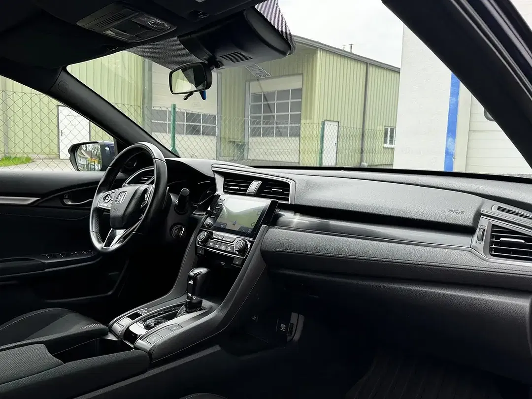 Honda Civic - Thumbnail 11
