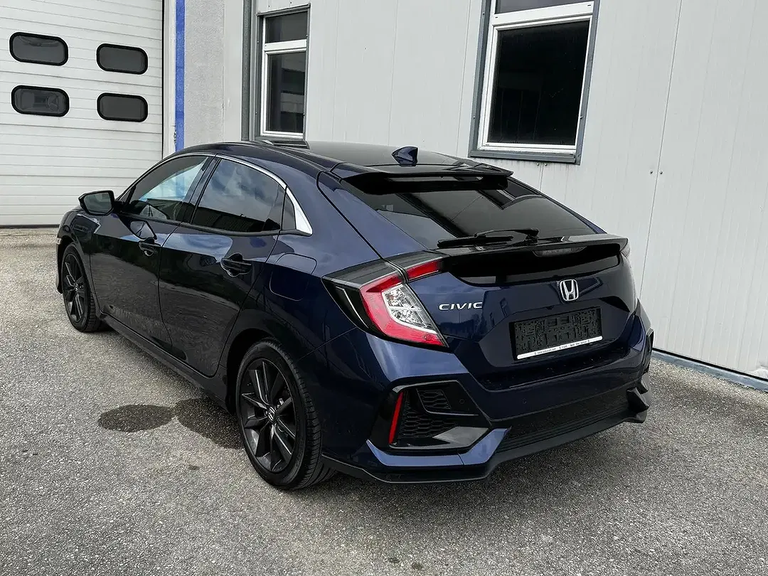 Honda Civic - Thumbnail 4