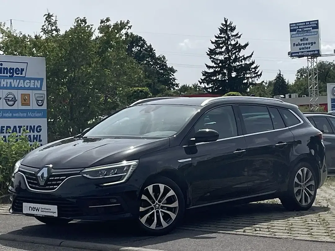 Renault Megane - Thumbnail 1