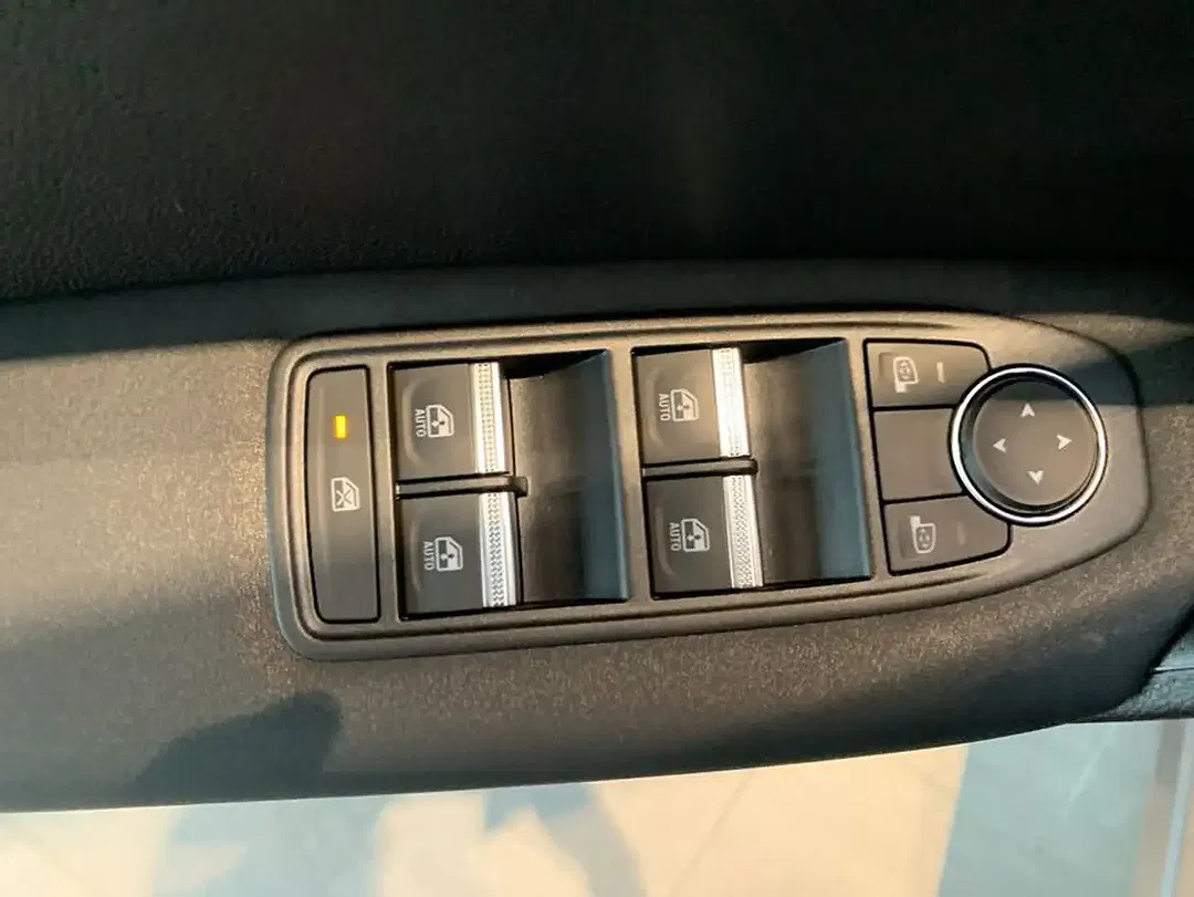 Mitsubishi ASX - Thumbnail 21
