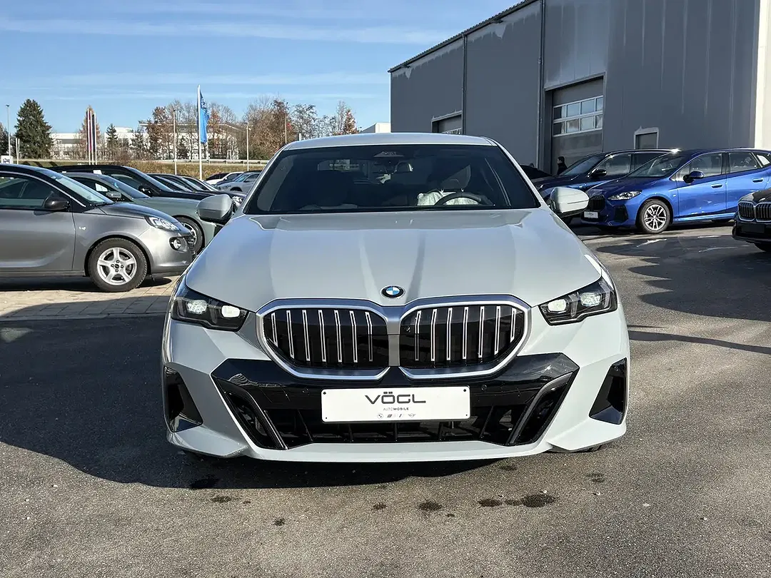 BMW 520 - Thumbnail 9