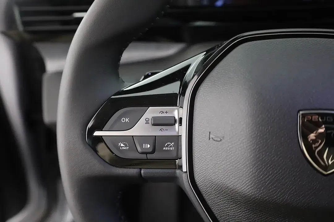 Peugeot 308 - Thumbnail 14