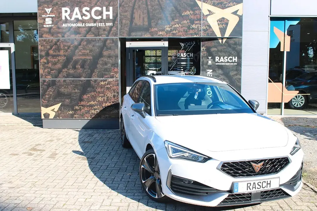 CUPRA Leon - Thumbnail 2