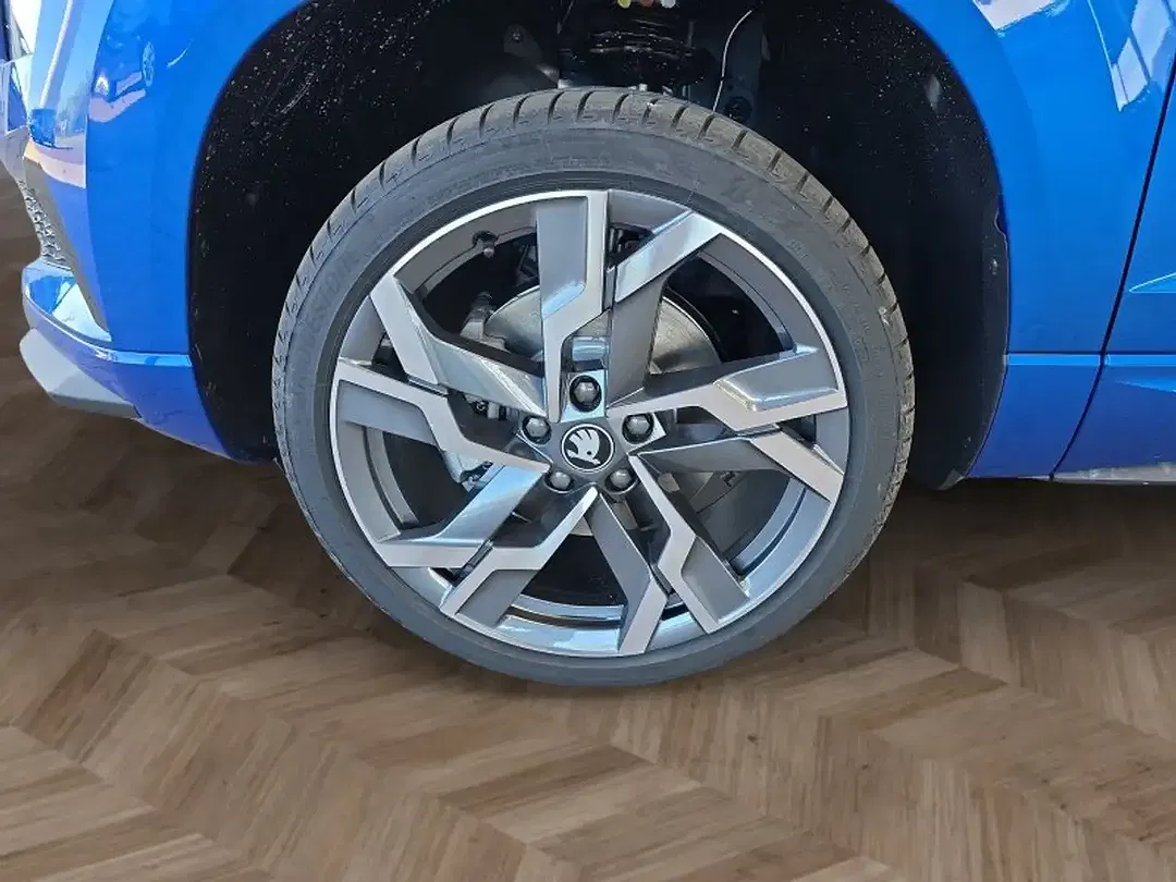 Skoda Karoq - Thumbnail 15