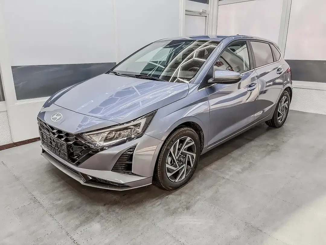 Hyundai i20 - Thumbnail 1